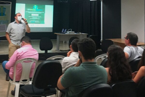 Raniere, professor da UFCA.