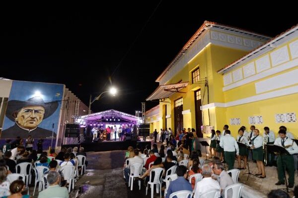 Prefeitura inaugura Centro Cultural Daniel Walker