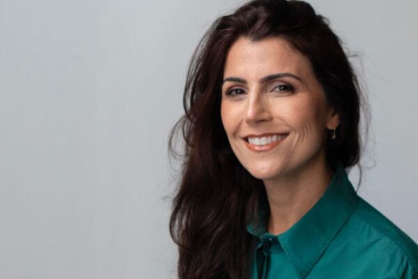 Manuela d’Ávila participa de aula aberta sobre fake news naUFCA