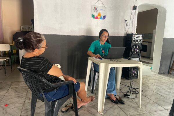 Atendimento itinerante facilita acesso da população de Crato aos serviços de água e esgoto