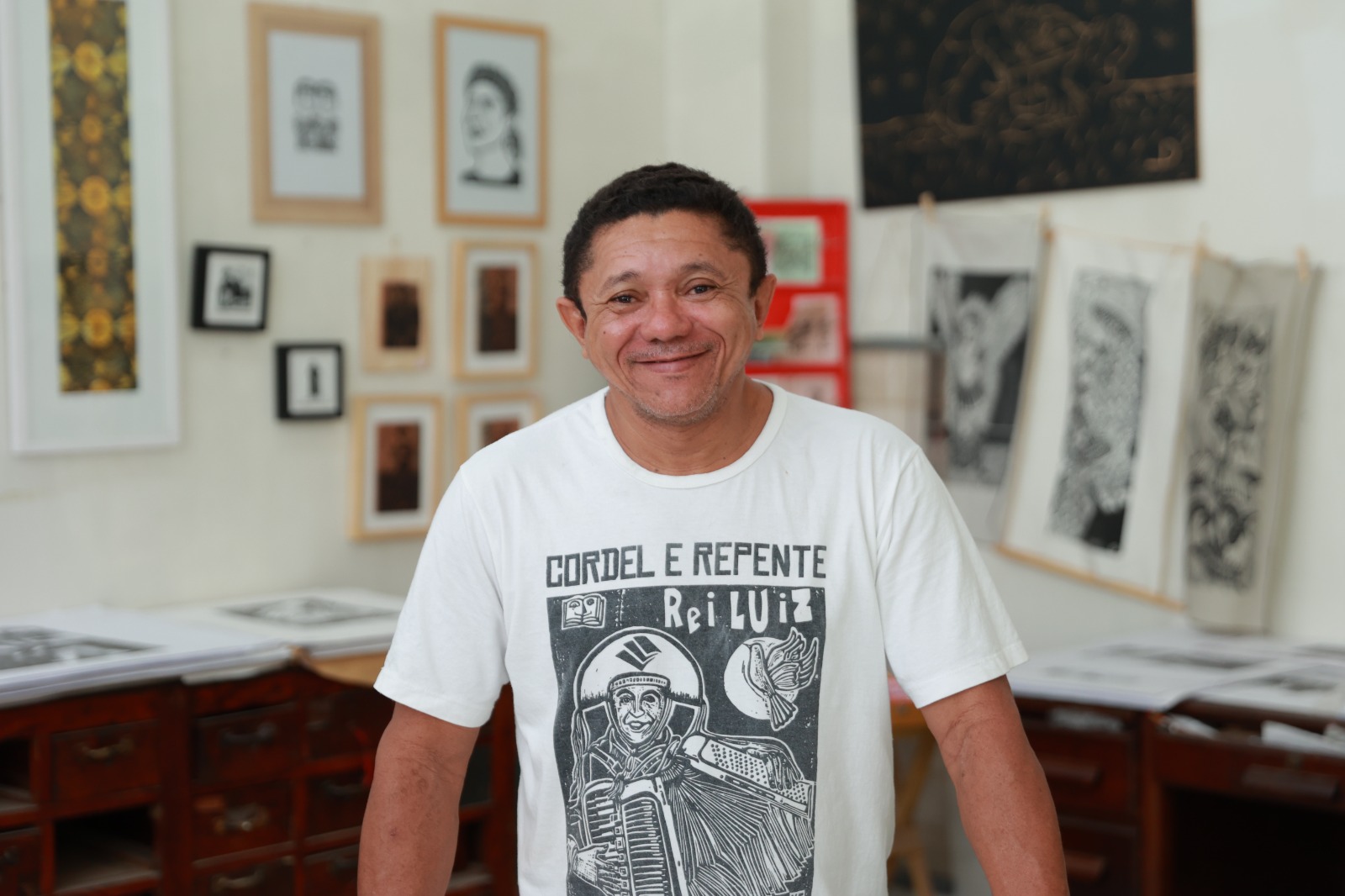 Mestre José Lourenço transforma trabalho em arte há quase 40 anos