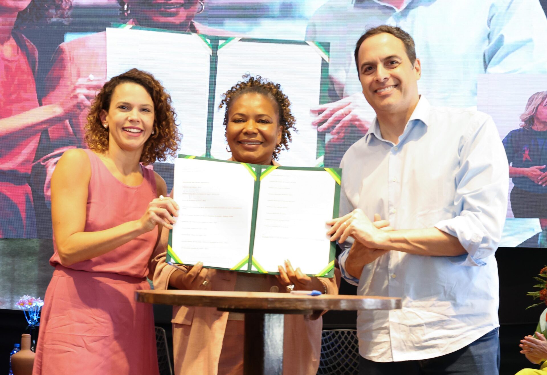 O Banco do Nordeste (BNB) anunciou a destinação de R$ 11 milhões a projetos culturais no âmbito do Programa Rouanet Nordeste. Lançado nesta quinta-feira (7), no Crato (CE), pela ministra da Cultura, Margareth Menezes