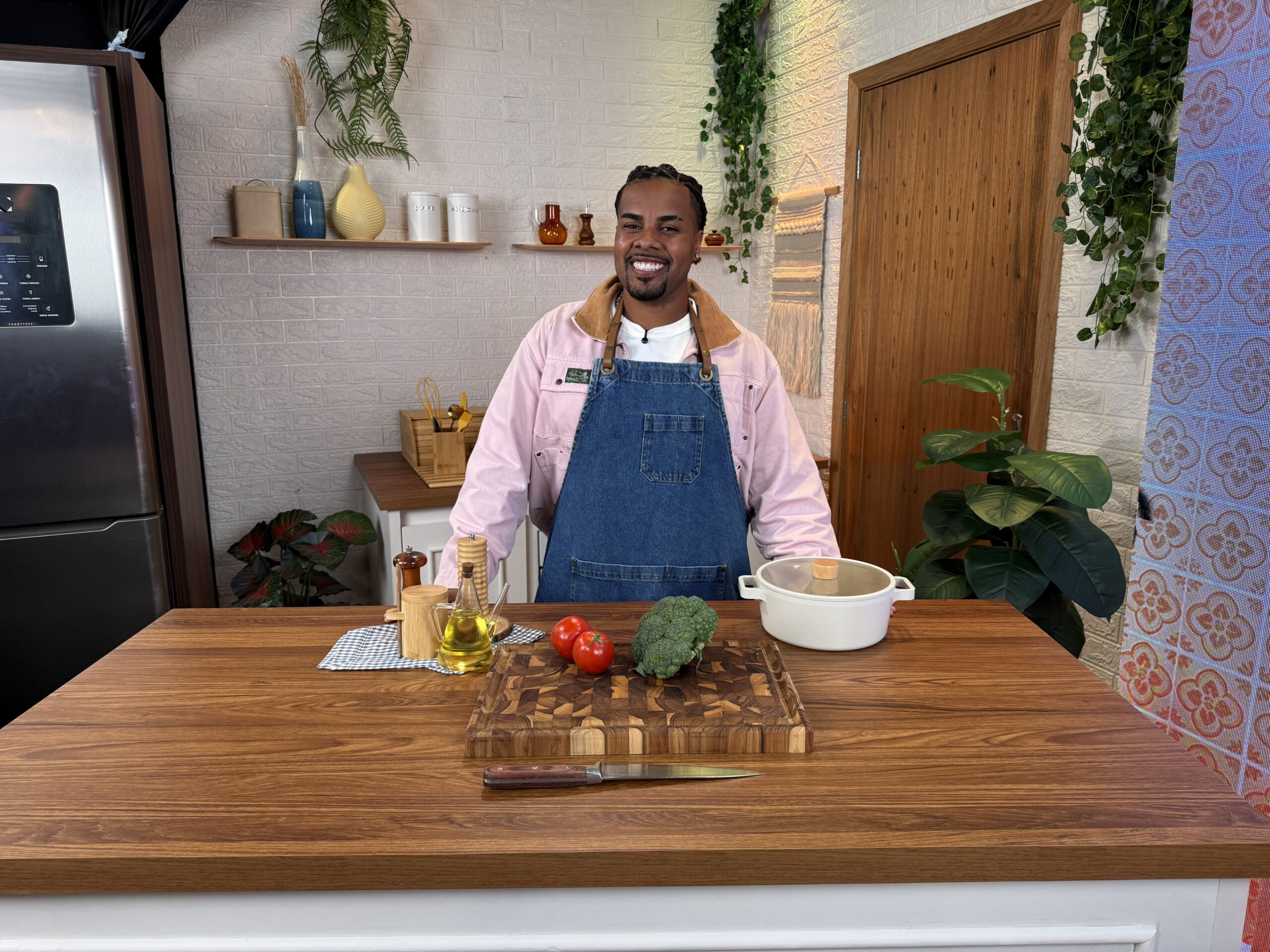 TudoGostoso lança reality que desafia amadores a criarem receitas com apenas itens de cesta básica